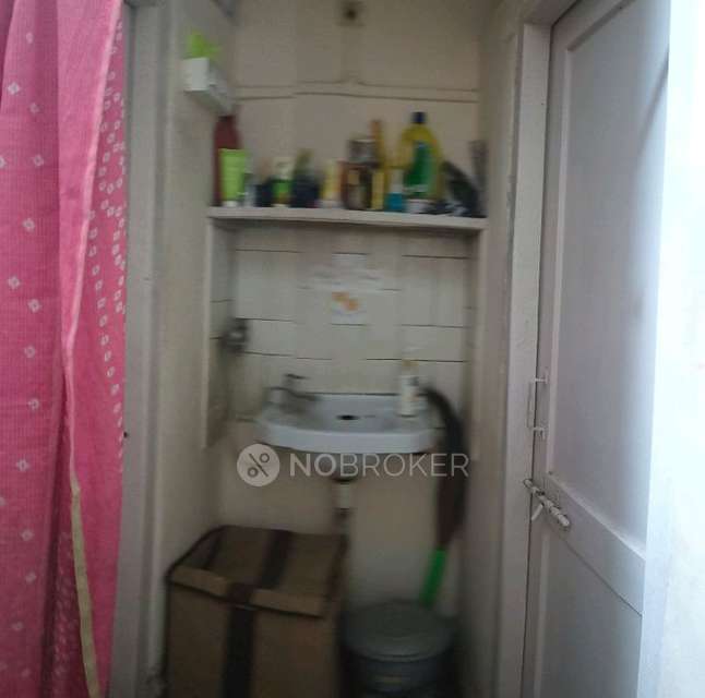 Shared Room for Female In 1 RK  In Sudharshan Apartments  In ?????????, Chinchwad