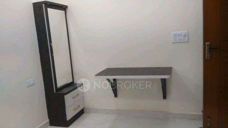 Single Room for Male In 3 BHK  In Crystal Habitate Apartment In Puppalguda