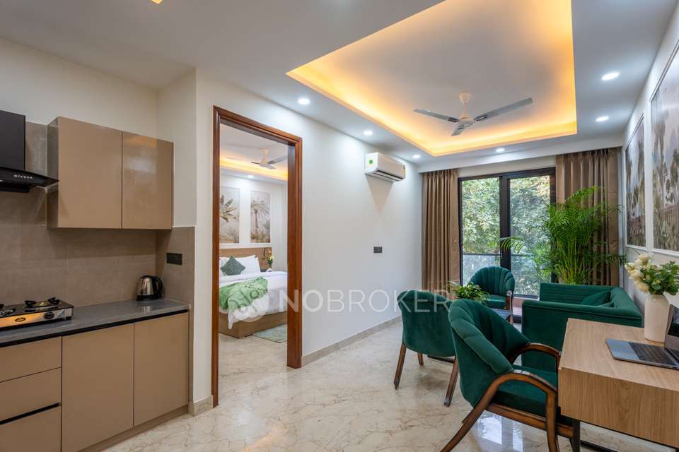 1 BHK Flat for Rent  In Sector 43