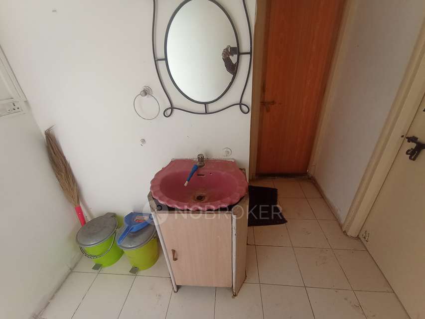 2 BHK Flat In Goel Ganga Kunj for Rent  In Vishrantwadi