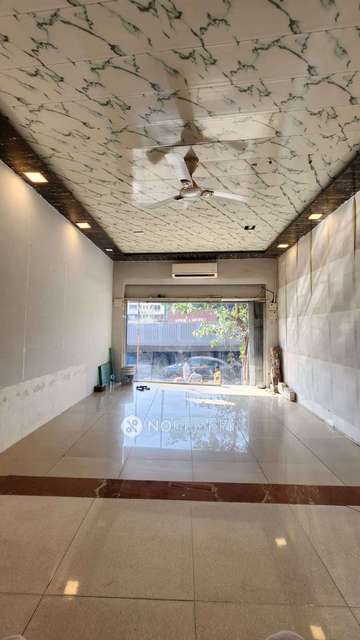 Showroom in Vile Parle, Mumbai for sale 