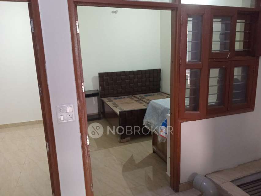 2 BHK House for Rent  In Sector 52