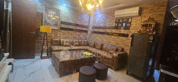 3 BHK Flat In Shree Ram Apartments For Sale  In Dwarka Mor Metro Station