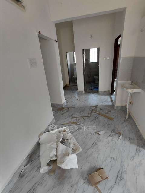 2 BHK Flat In Ganga Building, Chandannagar for Rent  In Mahindra Unnati Motors (chandan Nagar)