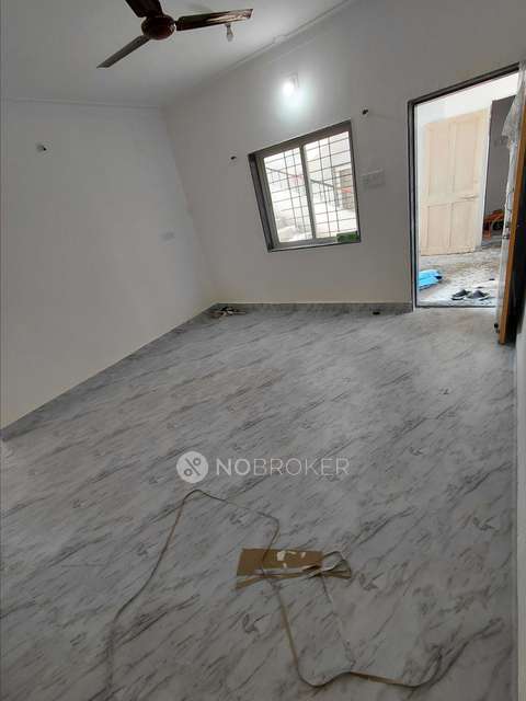 2 BHK Flat In Ganga Building, Chandannagar for Rent  In Wadgaon Sheri