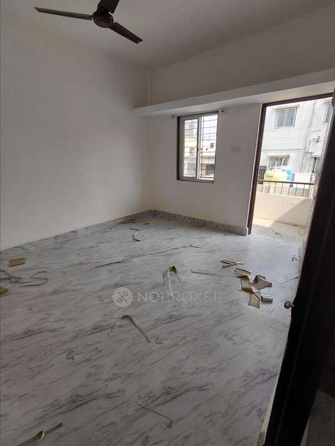 2 BHK Flat In Ganga Building, Chandannagar for Rent  In Mahindra Unnati Motors (chandan Nagar)