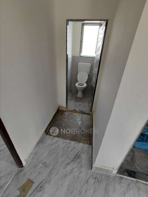 2 BHK Flat In Ganga Building, Chandannagar for Rent  In Wadgaon Sheri