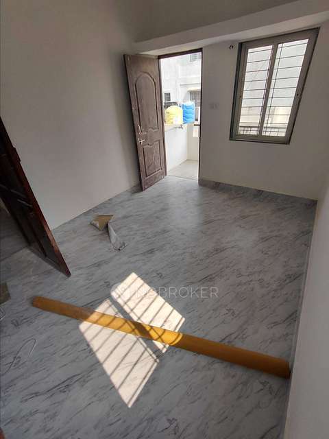 2 BHK Flat In Ganga Building, Chandannagar for Rent  In Mahindra Unnati Motors (chandan Nagar)
