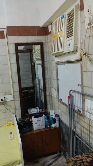 1 RK Flat In Krishna Chambers, New Marine Lines for Rent  In Churchgate