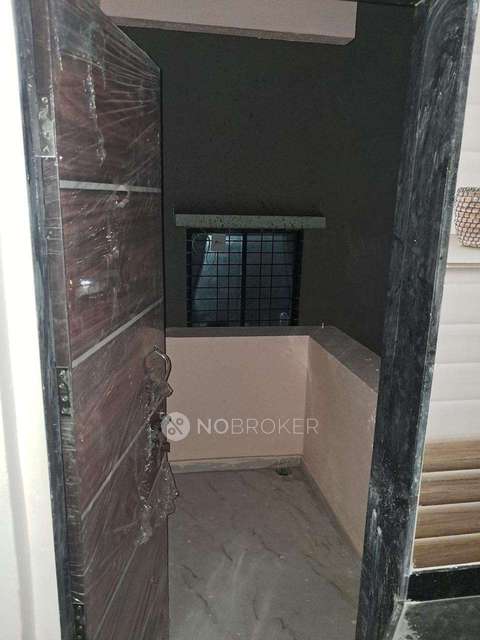 Shared Room for Male In 1 BHK  In Kalpataru Estate, Pimple Gurav In Pimple Gurav