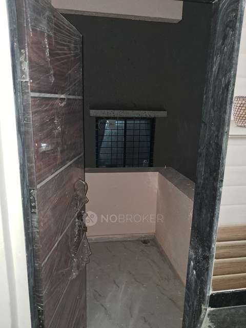 Shared Room for Male In 1 BHK  In Kalpataru Estate, Pimple Gurav In Pimple Gurav