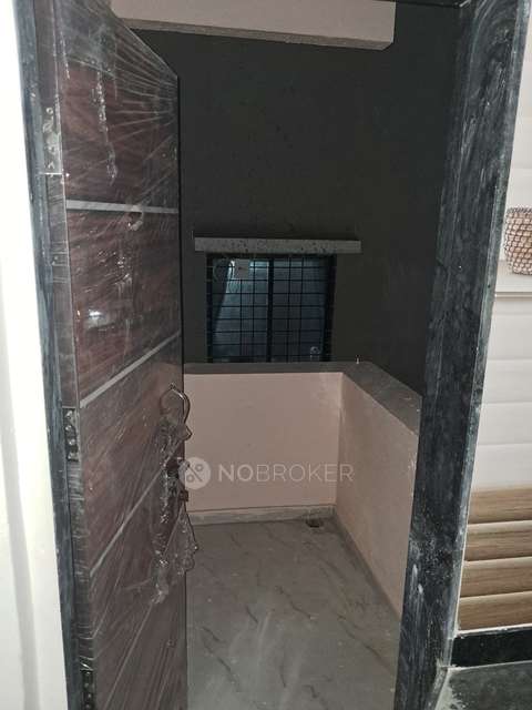 Shared Room for Male In 1 BHK  In Kalpataru Estate, Pimple Gurav In Pimple Gurav