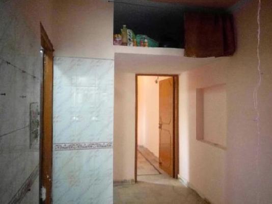 1 BHK Flat In Standalone Building  For Sale  In  Shakarpur
