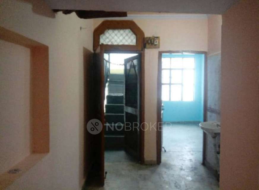 1 BHK Flat In Standalone Building For Sale In Shakarpur