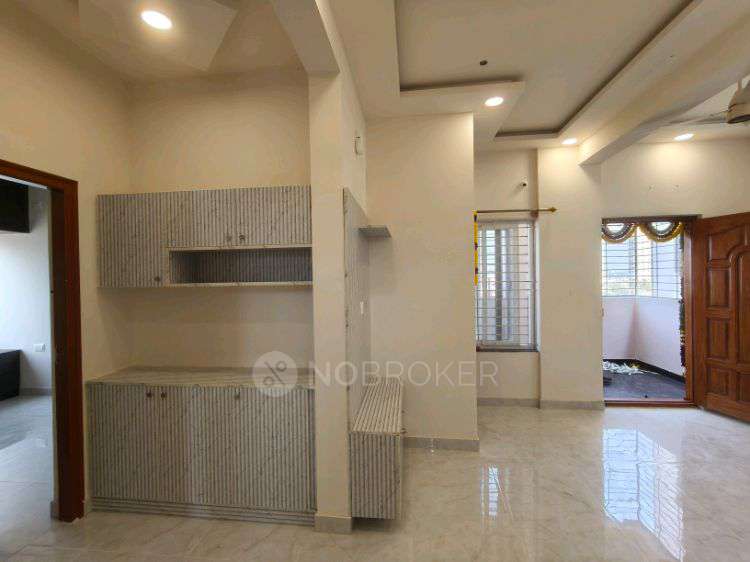 2 BHK Flat In Gayathri Nilaya for Rent  In 7 21st Cross, 24th Main Rd, Near Kairuchi Hotel, 5th Phase, Puttenahalli, Jp Nagar 7th Phase, J. P. Nagar, Bengaluru, Karnataka 560078, India