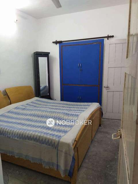 1 BHK Flat In Rose Apartments, Dwarka For Sale  In Dwarka