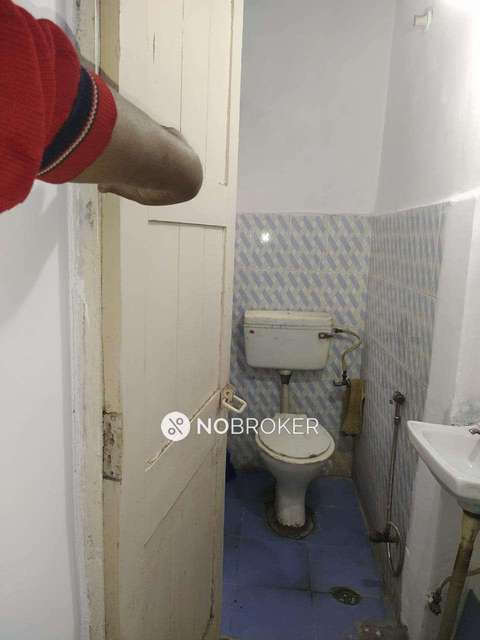 1 BHK Flat In Rose Apartments, Dwarka For Sale  In Dwarka