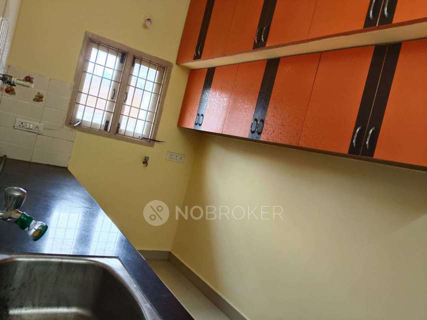 2 BHK Flat In Gopi Enclves Apartment for Rent  In Vadapalani