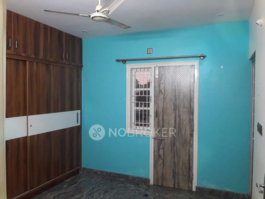 2 BHK Flat for Rent  In Kumaraswamy Layout,