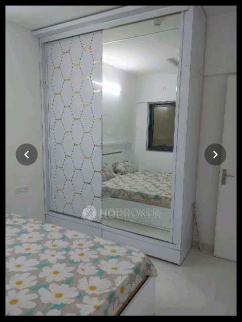 2 BHK Flat In Amanora Gold Towers for Rent  In  Amanora Park Town, Pune