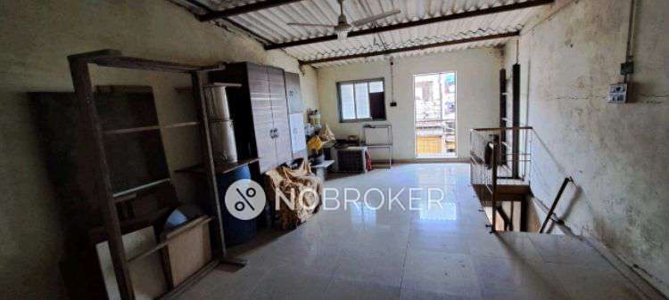Godown/Warehouse in Kandivali West, Mumbai for sale 