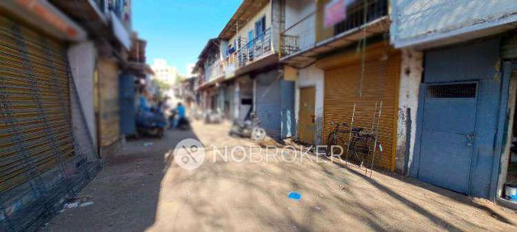 Godown/Warehouse in Kandivali West, Mumbai for sale 