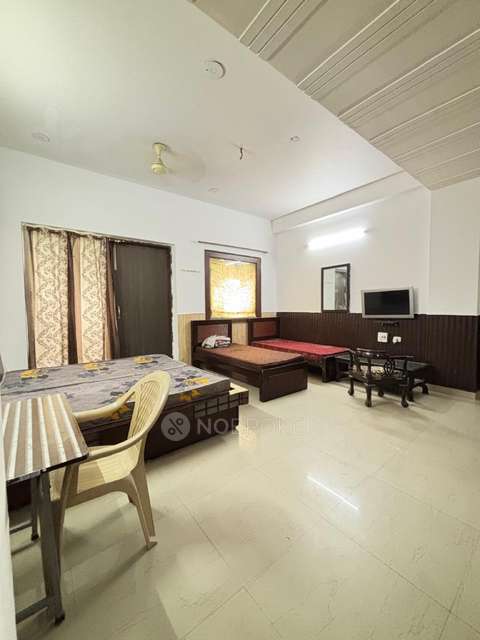 PG for Boys in Sector 19