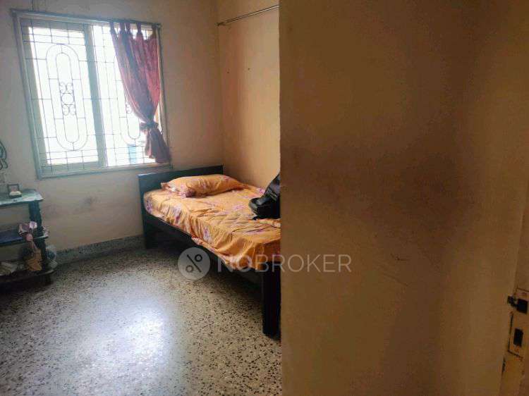 2 BHK Flat In  Srinath Apartment for Rent  In West Mambalam