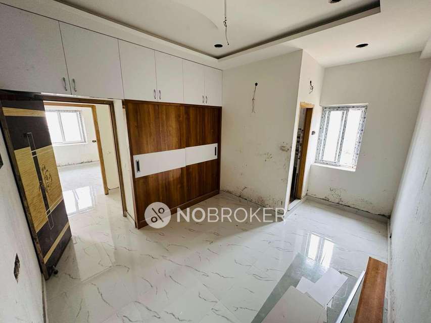 2 BHK Flat In Santhosha Residency For Sale  In Karunamaya Colony