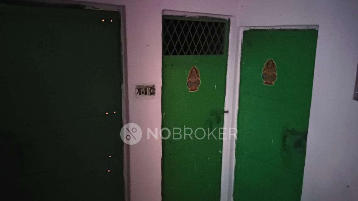 2 BHK House for Rent  In Mayur Vihar