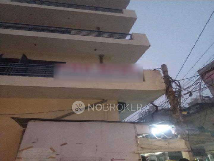 Shop in Pul Prahlad Pur, Delhi for Rent 
