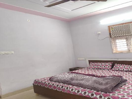 PG for Anyone in Sector 38