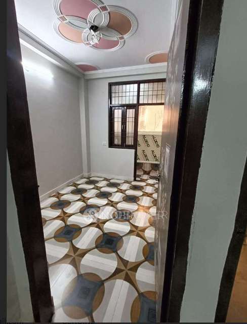 3 BHK Flat In No Option for Rent  In New Ashok Nagar