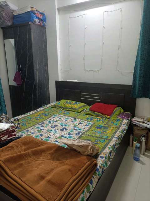 Single Room for Female In 2 BHK  In Bhalchandra Upwan In Punwale