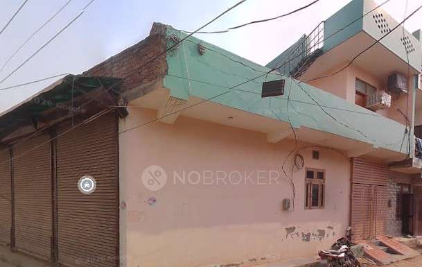 Godown/Warehouse in Adhyatmik Nagar, Ghaziabad for Rent 