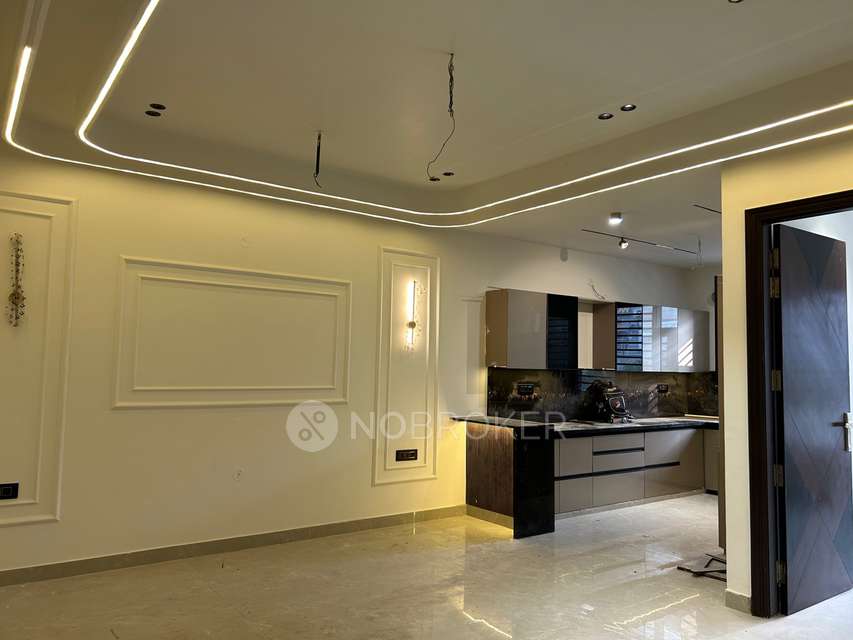 3 BHK Flat In Bptp Disctrict for Rent  In Sector 81