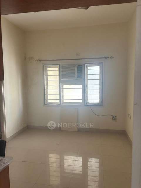 Single Room for Male In 3 BHK  In Hill Ridge Springs, Gachibowli In Gachibowli