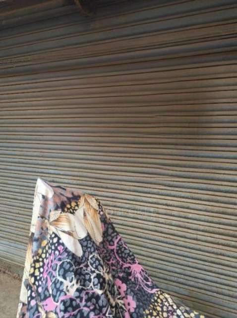 Shop in Rayal Garden, Mumbai for sale 