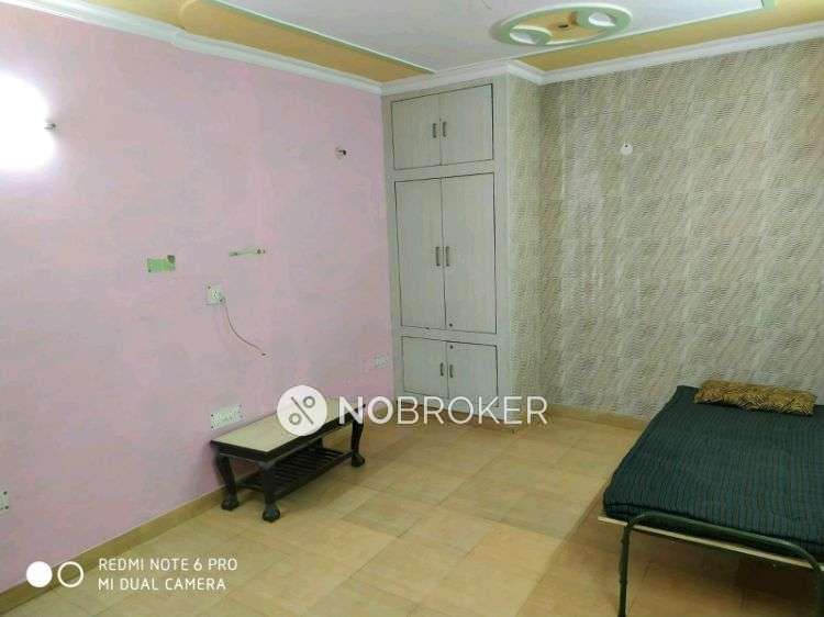 4+ BHK Flat For Sale  In Rohini