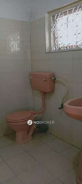 2 BHK Flat In Trinayana Apartment For Sale  In West Marredpally