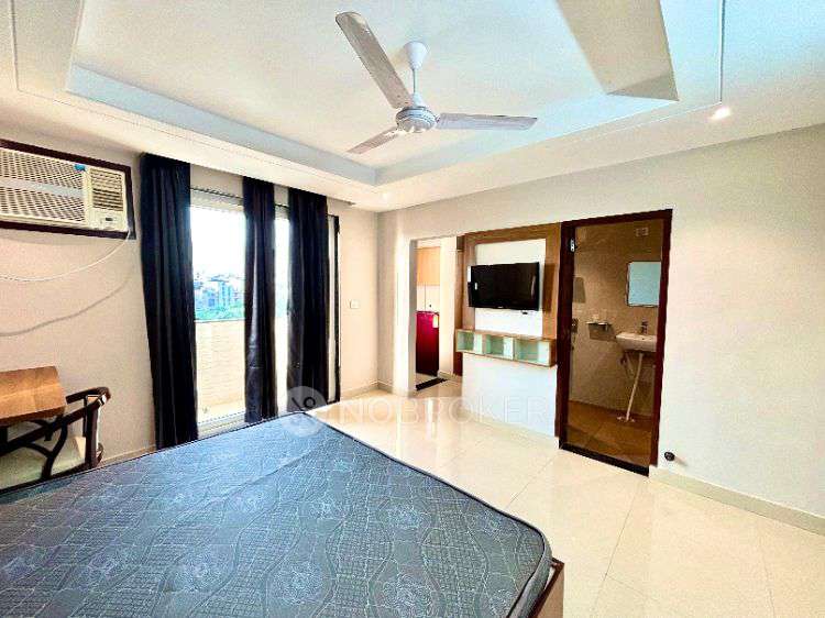 1 RK House for Rent  In 1248gp, Behind Medantaâthe, Medicity, Islampur Village, Sector 38, Gurugram, Haryana 122018, India