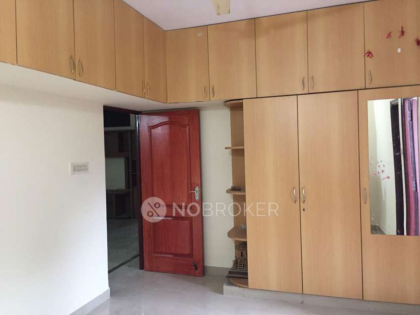 3 BHK Flat In Sri Sai Comforts Apartment, Btm 2nd Stage For Sale  In Btm 2nd Stage