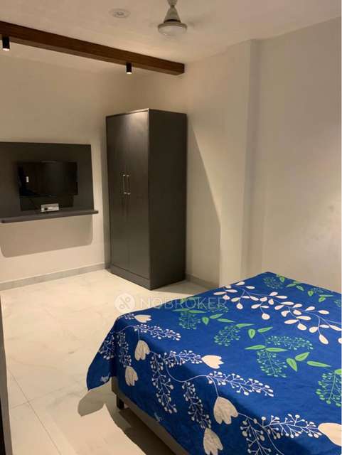 1 RK House for Rent  In Sushant Lok Phase I, Sector 43