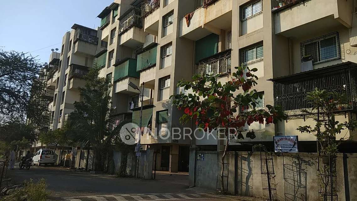 Shared Room for Female In 1 RK  In Hari Om Building In Pimpri-chinchwad, 