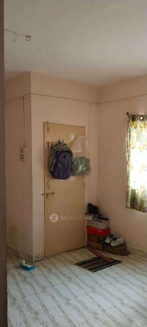 Shared Room for Female In 1 RK  In Hari Om Building In Pimpri-chinchwad, 