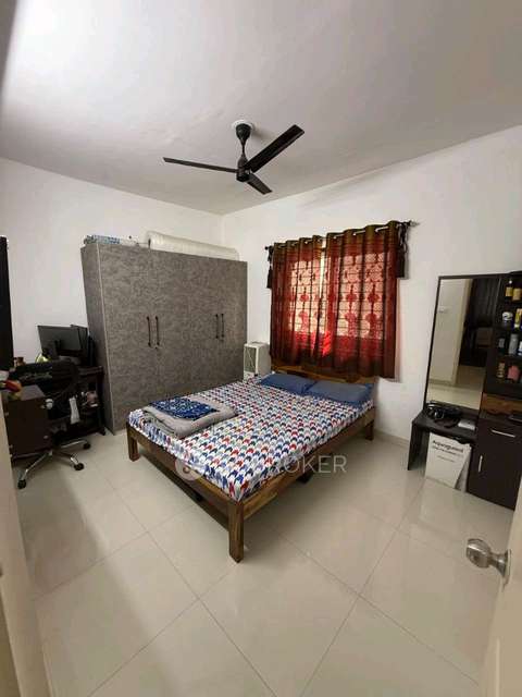 Single Room for Male In 3 BHK  In Jains Cartlone Treek In Khajaguda