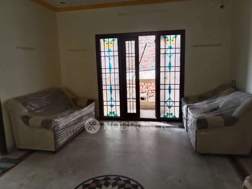 PG for Girls in Madipakkam