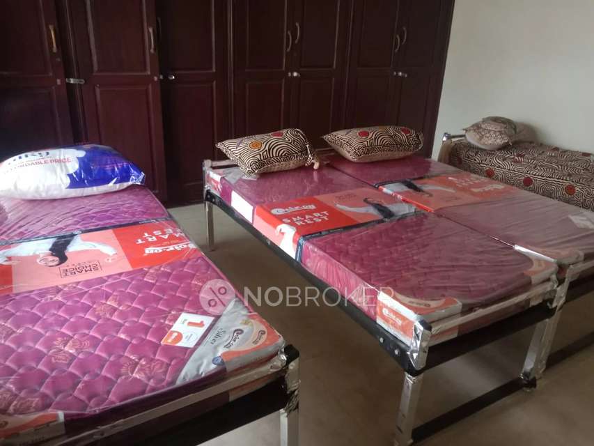 PG for Girls in Madipakkam