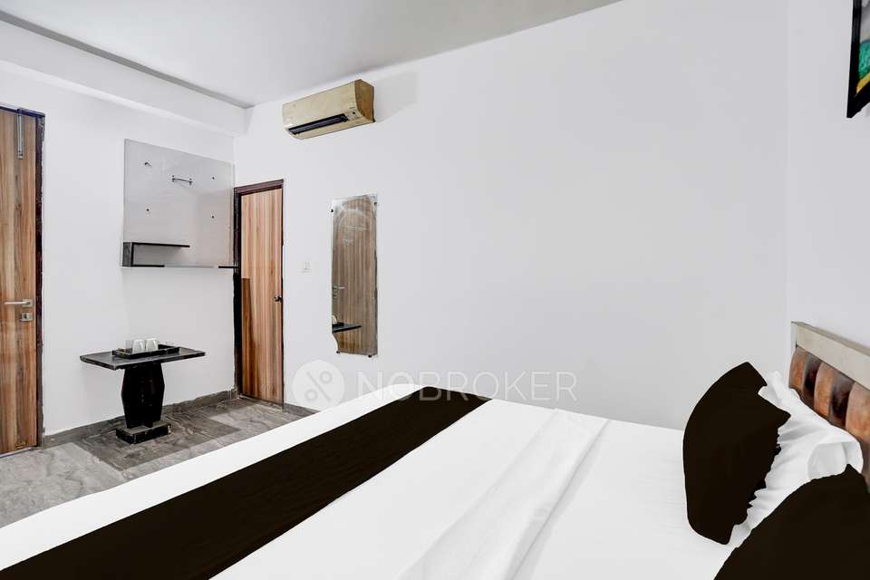 PG for Anyone in Sector 63