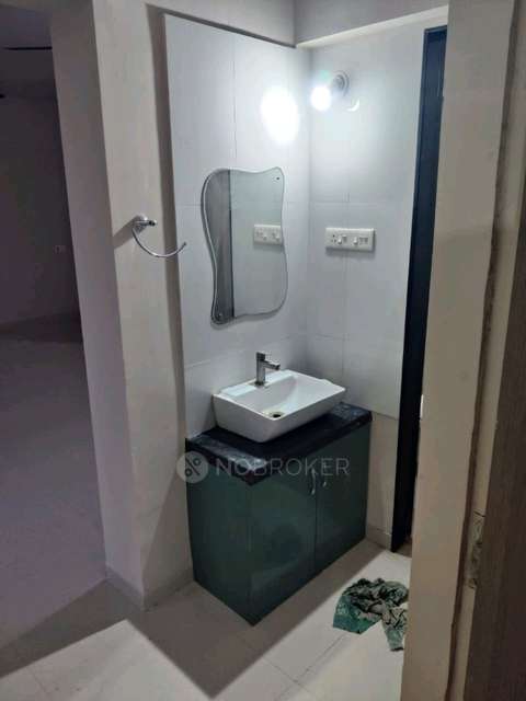 2 BHK Flat In Kolte Patil Little Earth for Rent  In Kiwale